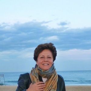 Meet your Posher, Afsaneh